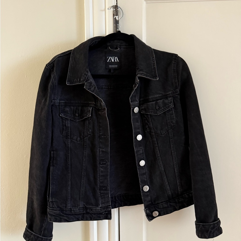 Zara Women's Dark Denim Jacket